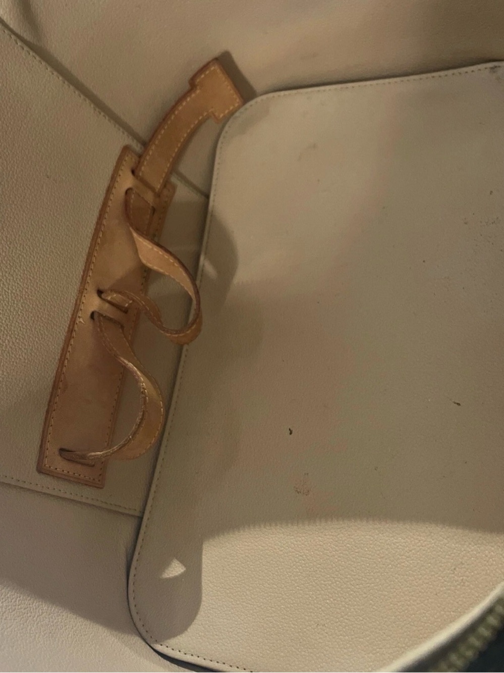 Louis Vuitton Monogram Canvas Train case/ Toiletry Case in Brown and Tan - Picture 9 of 16